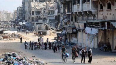 الاحتلال يواصل قصفة لبيروت اثناء عيد الغفران