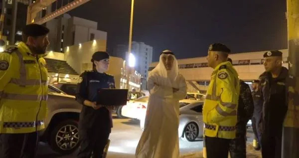 وزير الداخلية يشرف علي حملة أمنية فى حولي