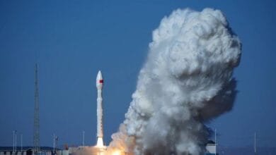 إطلاق أول قمر صناعي عماني